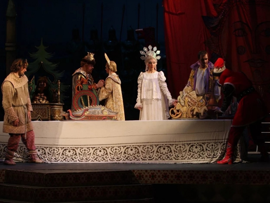 Спектакль Сказка о царе Салтане в Малом театре