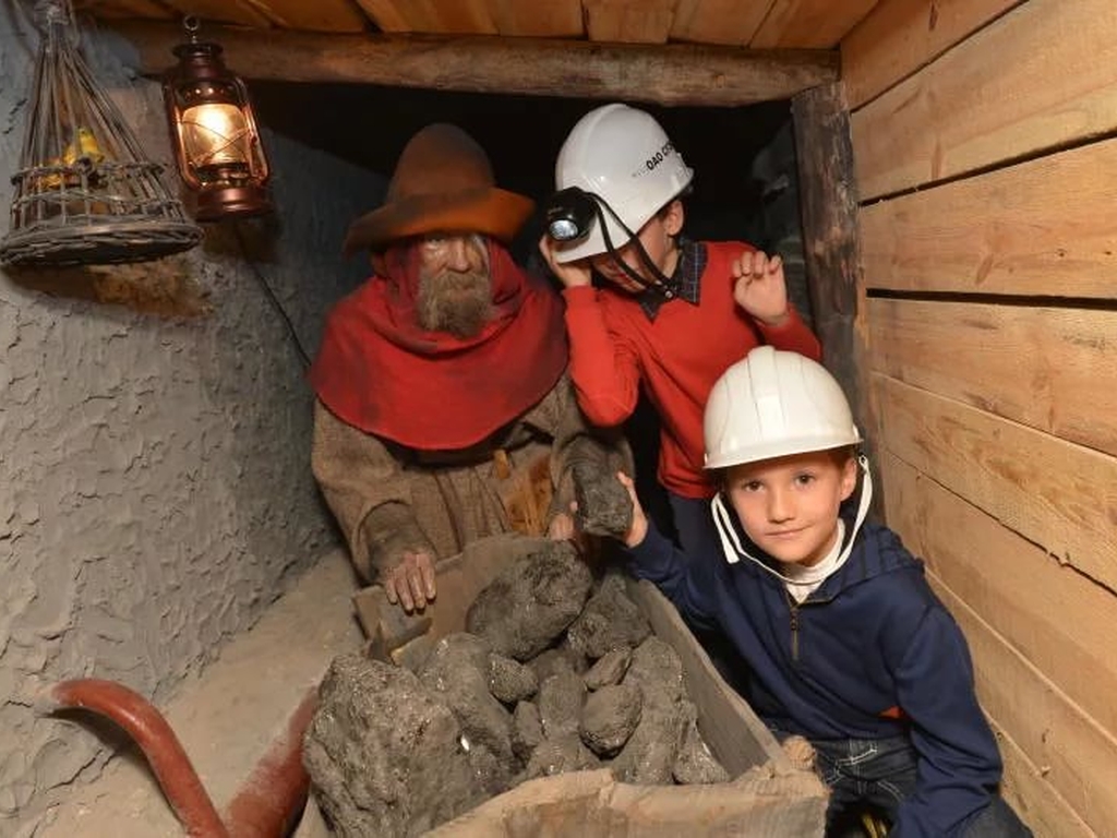 Учебная шахта в Геологическом музее