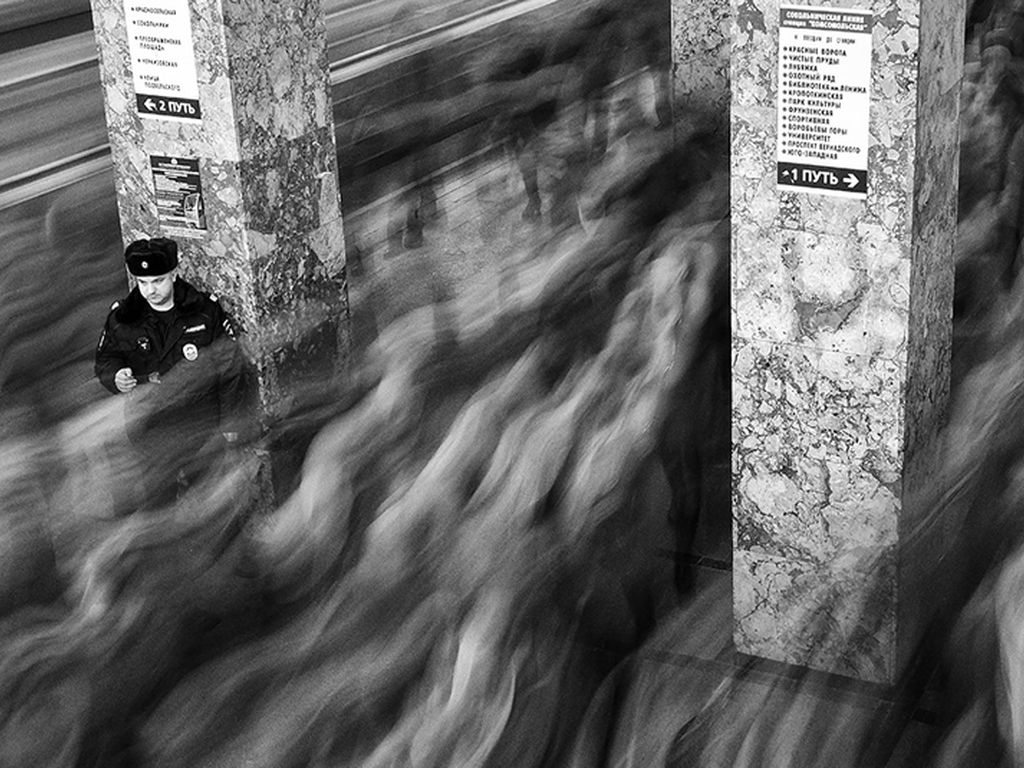 Выставка движение масс. Московское метро в объективе Дмитрия Зверева
